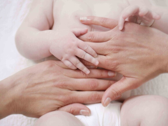 Les maux de ventre de bébé : comment les reconnaître ? 