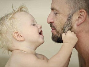 Papa et son bebe